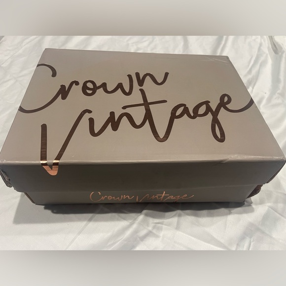 🖤Rare To Find Crown Vintage Alivia Platform Pump Black Size 10M🖤 - Picture 10 of 10